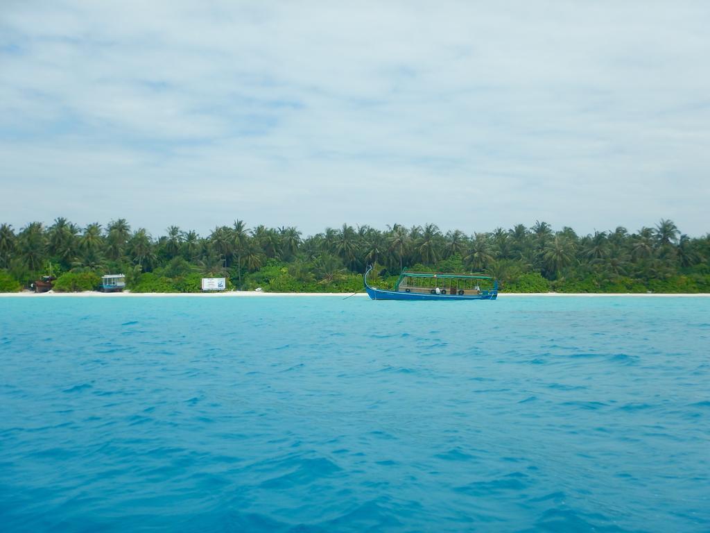 Отель Dhivehi Experience Дигура Экстерьер фото