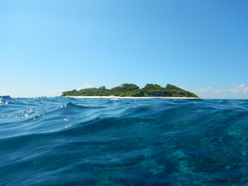 Отель Dhivehi Experience Дигура Экстерьер фото